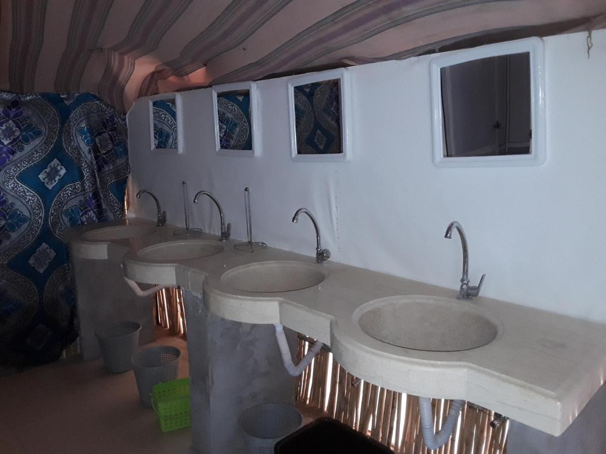 Luxury tent Camel Trekking Desert Camp Merzouga