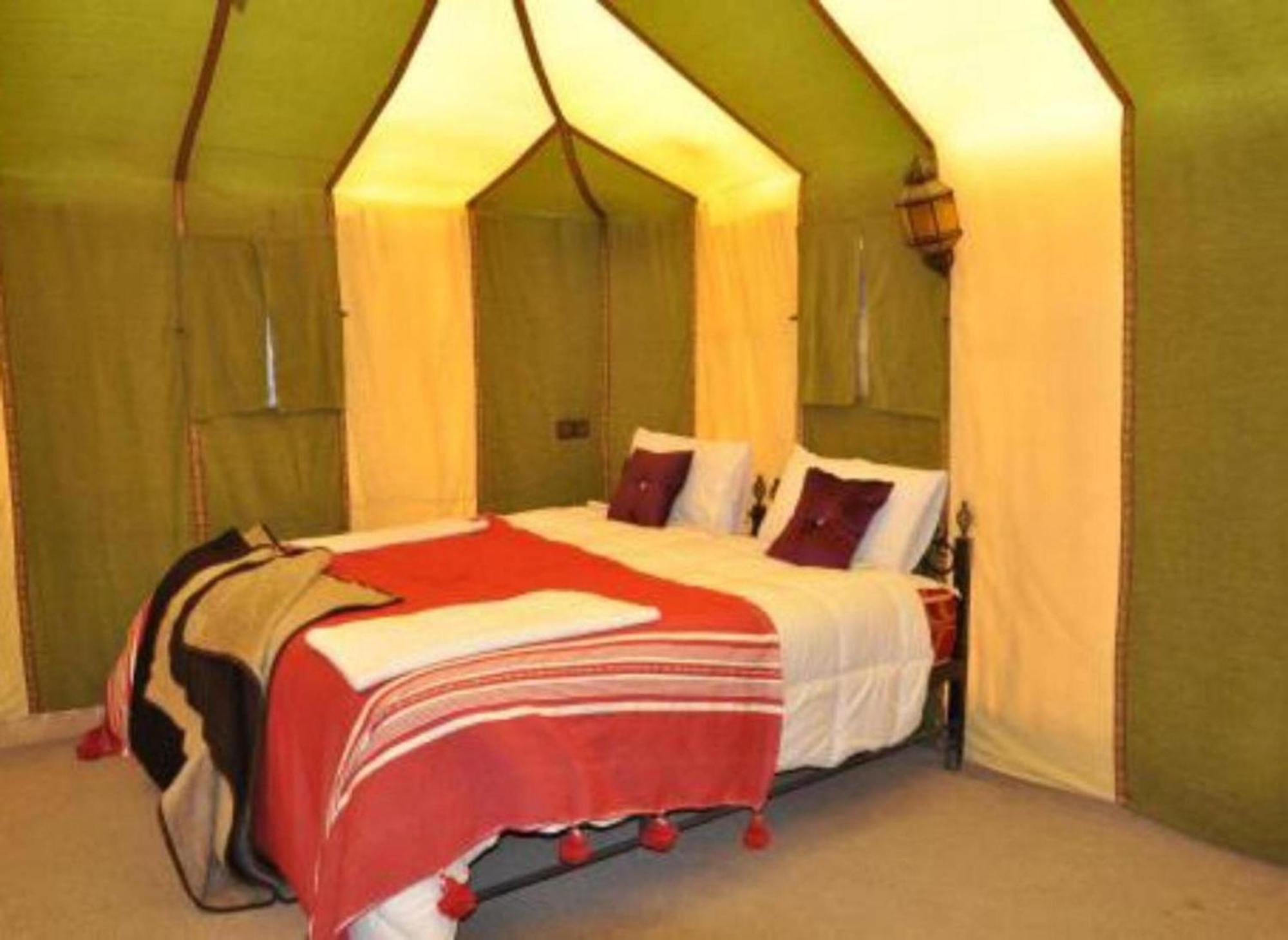 Luxury tent Camel Trekking Desert Camp 5*